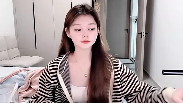 Snapshot of yangyang-1115 chatting on 28, 10, 2025 yangyang-1115 online show from 28, 10, 2025