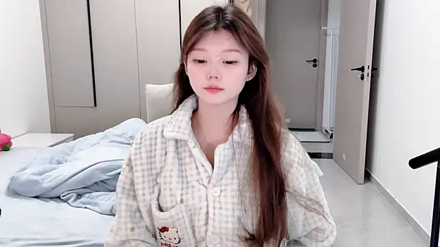 Snapshot of yangyang-1115 chatting on 30, 10, 2025 yangyang-1115 online show from 30, 10, 2025