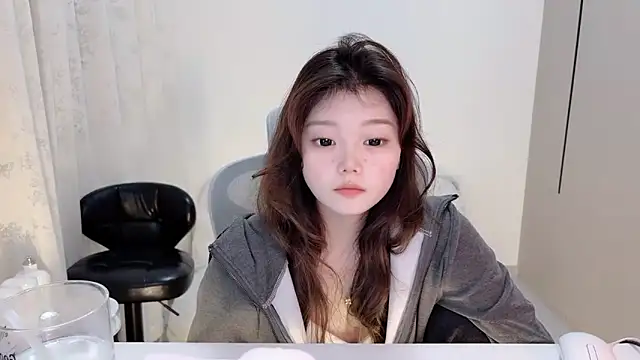 Snapshot of yangyang-1115 chatting on 9, 11, 2025 yangyang-1115 online show from 9, 11, 2025