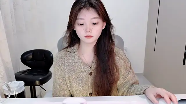 Snapshot of yangyang-1115 chatting on 10, 11, 2025 yangyang-1115 online show from 10, 11, 2025