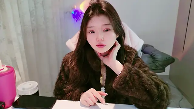 Snapshot of yangyang-1115 chatting on 1, 12, 2025 yangyang-1115 online show from 1, 12, 2025