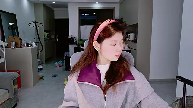 Snapshot of yangyang-1115 chatting on 14, 12, 2025 yangyang-1115 online show from 14, 12, 2025