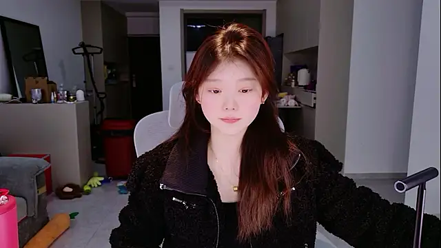 Snapshot of yangyang-1115 chatting on 15, 12, 2025 yangyang-1115 online show from 15, 12, 2025