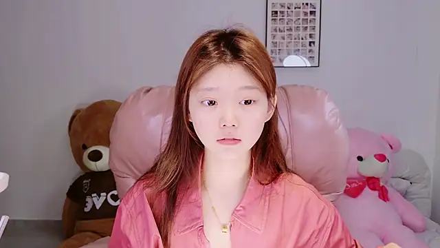 Snapshot of yangyang-1115 chatting on 13, 4, 2026 yangyang-1115 online show from 13, 4, 2026