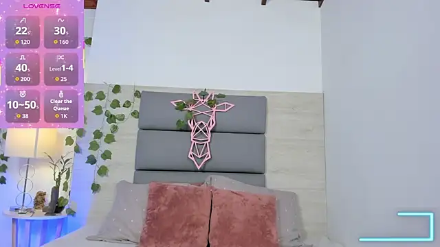 AshleyHill2 online show from 11, 11, 2025