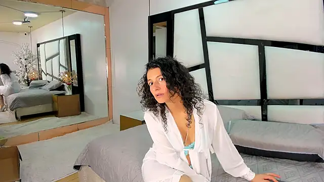 AriannaRussell  online show from 1, 8, 2026