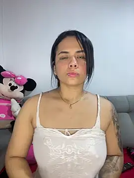 Snapshot of Leyna_Kenet chatting on 24, 12, 2024 Leyna Kenet online show from 24, 12, 2024