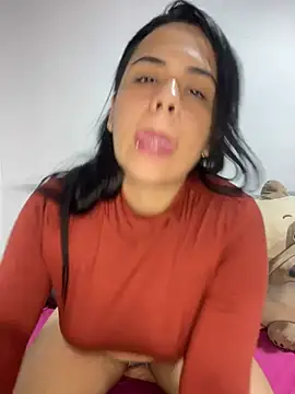 Snapshot of Leyna_Kenet chatting on 26, 1, 2025 Leyna Kenet online show from 26, 1, 2025