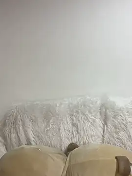 Snapshot of Leyna_Kenet chatting on 10, 2, 2025 Leyna Kenet online show from 10, 2, 2025