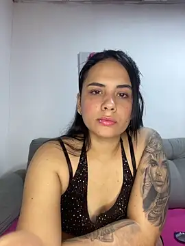 Snapshot of Leyna_Kenet chatting on 9, 3, 2025 Leyna Kenet online show from 9, 3, 2025