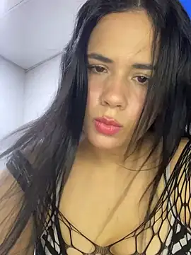 Snapshot of Leyna_Kenet chatting on 18, 4, 2026 Leyna Kenet online show from 18, 4, 2026