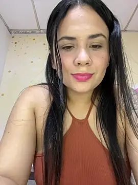 Snapshot of Leyna_Kenet chatting on 15, 5, 2026 Leyna Kenet online show from 15, 5, 2026