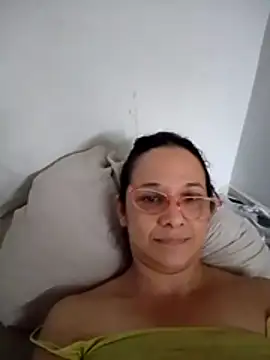 Snapshot of nicolle_milf1978 chatting on 25, 6, 2026 nicolle milf1978 online show from 25, 6, 2026