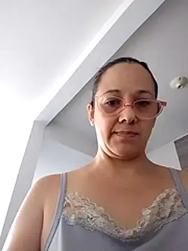 Snapshot of nicolle_milf1978 chatting on 5, 7, 2026 nicolle milf1978 online show from 5, 7, 2026