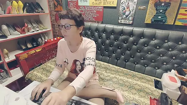 Lily4yourfun online show from 12, 10, 2025