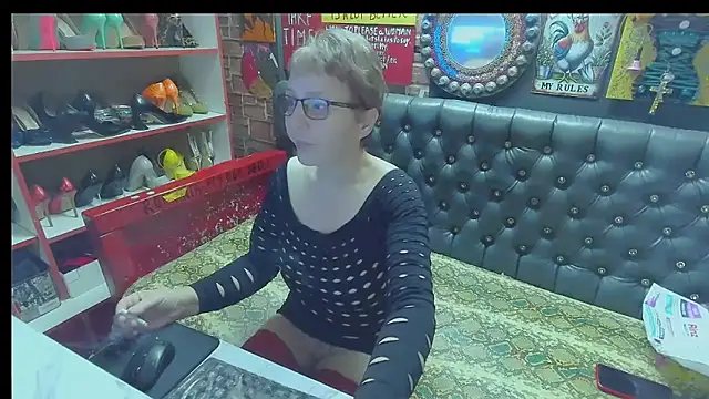 Lily4yourfun online show from 5, 3, 2026