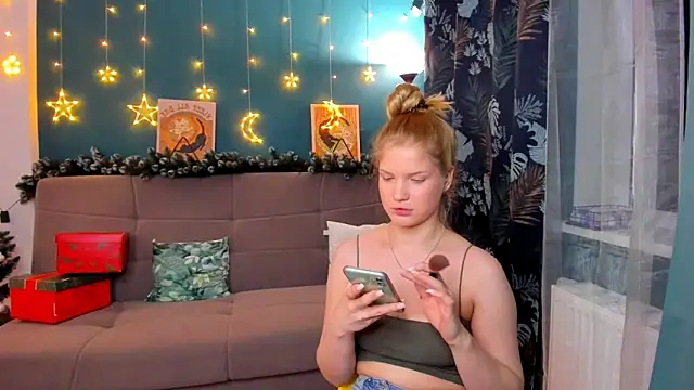 Xloe Queen online show from 24, 12, 2024