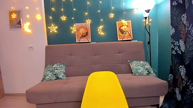 Xloe Queen online show from 25, 1, 2025