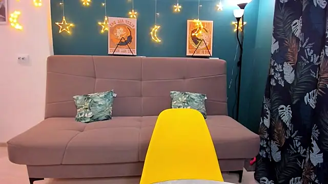 Xloe Queen online show from 20, 3, 2025