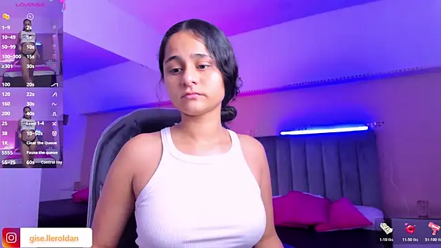 Giselle Roldan online show from 31, 7, 2026
