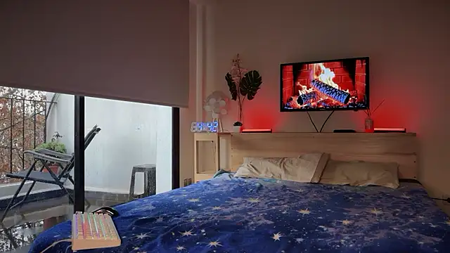 Den BlueXx online show from 5, 7, 2026
