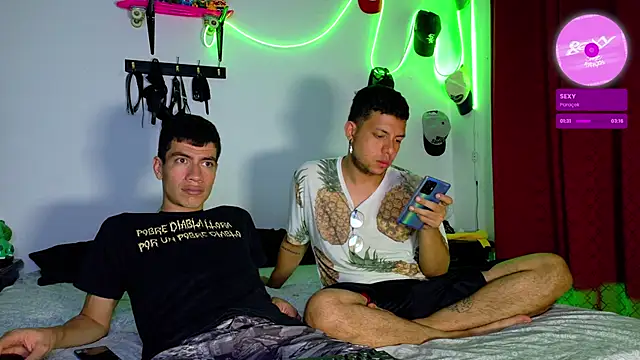 Snapshot of Nymphobuddies chatting on 23, 12, 2024 Nymphobuddies online show from 23, 12, 2024