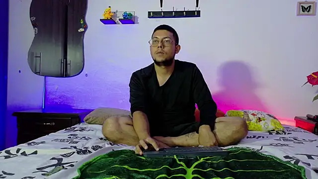 Snapshot of Nymphobuddies chatting on 26, 11, 2025 Nymphobuddies online show from 26, 11, 2025