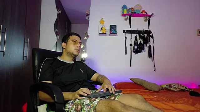 Snapshot of Nymphobuddies chatting on 19, 1, 2026 Nymphobuddies online show from 19, 1, 2026