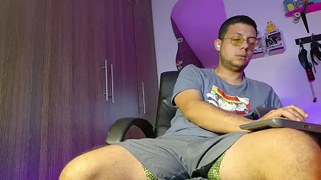 Snapshot of Nymphobuddies chatting on 14, 3, 2026 Nymphobuddies online show from 14, 3, 2026