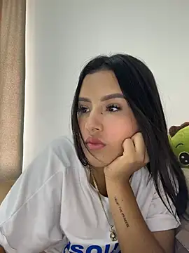 Snapshot of _AmberSmithh chatting on 2, 1, 2025 AmberSmithh online show from 2, 1, 2025