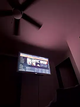 Snapshot of funcouple012 chatting on 12, 1, 2026 funcouple012 online show from 12, 1, 2026