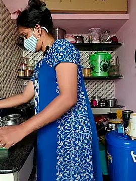 Tamil Shalini Lustyy online show from 16, 9, 2025