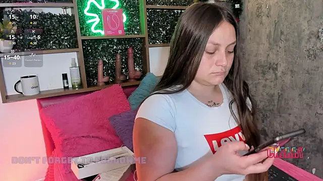 cherry coper online show from 15, 12, 2025