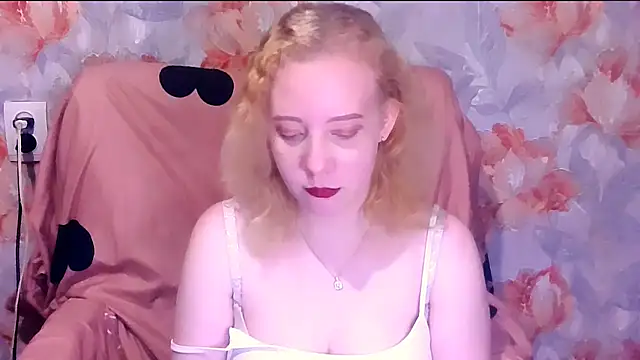 Snapshot of MelxMellie chatting on 1, 12, 2025 MelxMellie online show from 1, 12, 2025