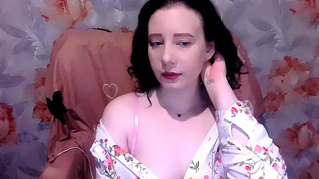 Snapshot of MelxMellie chatting on 4, 3, 2026 MelxMellie online show from 4, 3, 2026