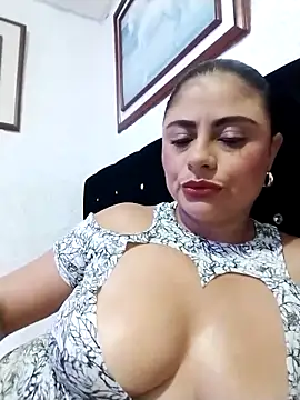 Snapshot of ElizabethWeil chatting on 18, 6, 2026 ElizabethWeil online show from 18, 6, 2026