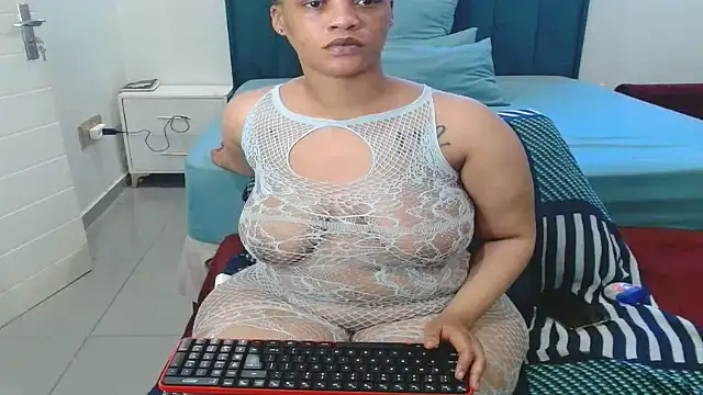 LolaTwerksXX online show from 3, 7, 2026