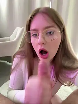 Snapshot of CaseyCumFace chatting on 11, 3, 2025 CaseyCumFace online show from 11, 3, 2025