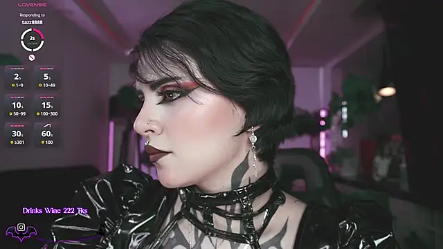 Snapshot of Trinity___s chatting on 7, 3, 2026 Trinity s online show from 7, 3, 2026