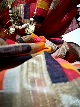 Cute-chinny online show from 5, 2, 2025