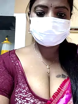 Snapshot of sheela28 chatting on 11, 12, 2024 sheela28 online show from 11, 12, 2024