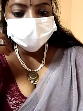 Snapshot of sheela28 chatting on 23, 12, 2024 sheela28 online show from 23, 12, 2024