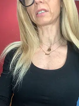 harleyejoker1 online show from 23, 2, 2025