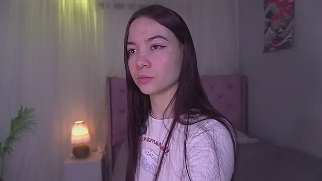 Lia Sweett  online show from 27, 7, 2026