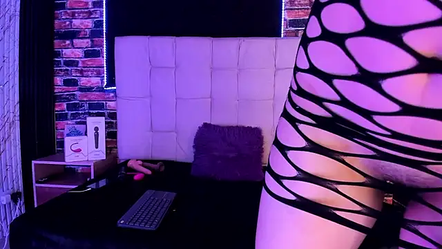 Snapshot of meelanyharux303av chatting on 7, 3, 2026 meelanyharux303av online show from 7, 3, 2026