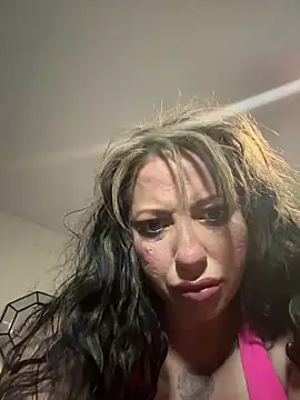 Hollyhudson123 online show from 18, 3, 2025