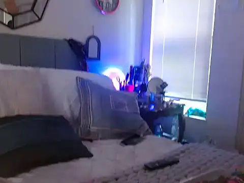 Hollyhudson123 online show from 17, 9, 2025