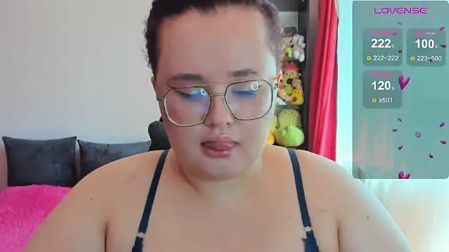 Snapshot of Jessica_Joy chatting on 7, 7, 2026 Jessica Joy online show from 7, 7, 2026