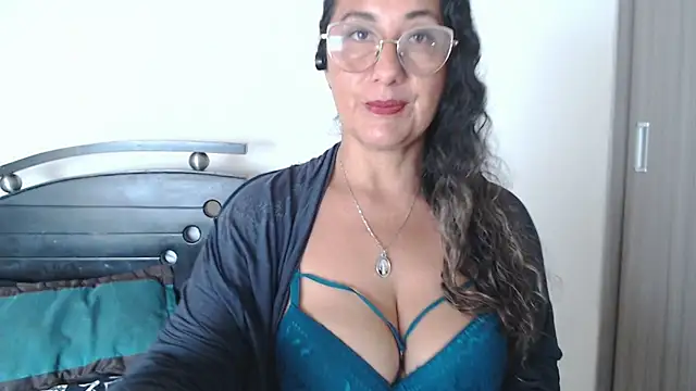 naugthyshanoon online show from 5, 1, 2025