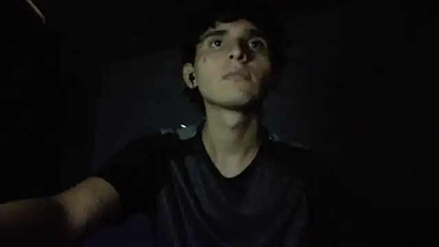 Snapshot of Charley_quin chatting on 4, 3, 2025 Charley quin online show from 4, 3, 2025